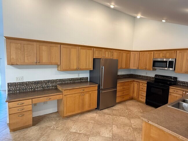 Building Photo - 17891 Quintana Ln