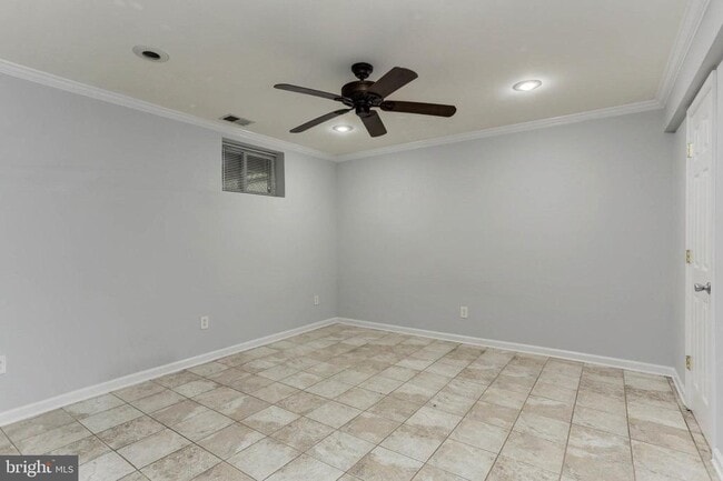 Building Photo - 6935 Heritage Crossing