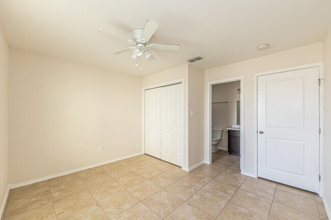 Building Photo - 2601 Lomas Del Sur Boulevard