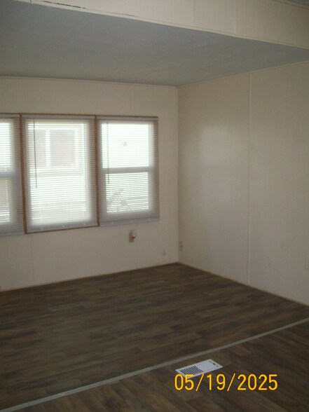 Building Photo - 430 N C St