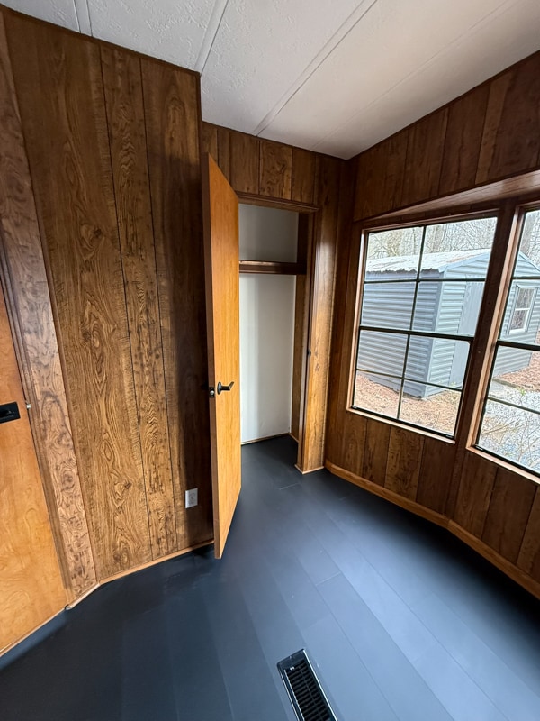 Building Photo - 1331 Oak Grove Rd