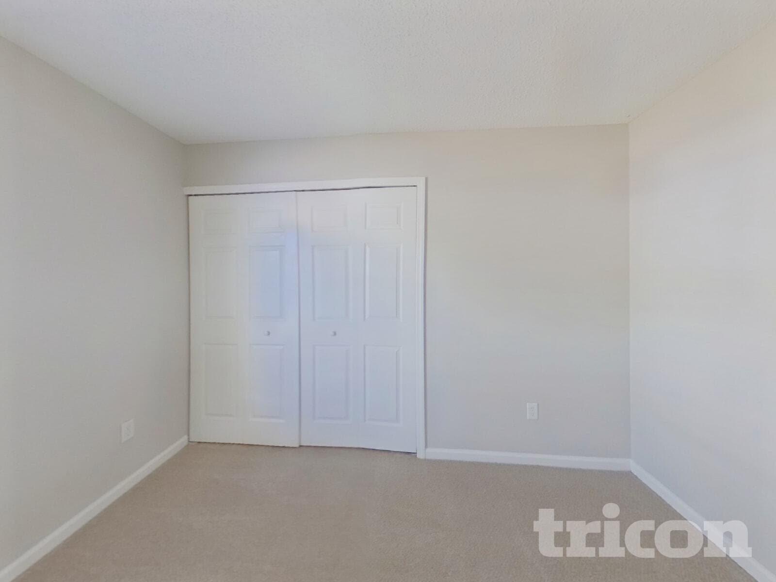 Building Photo - 7125 Beekman Lake Dr