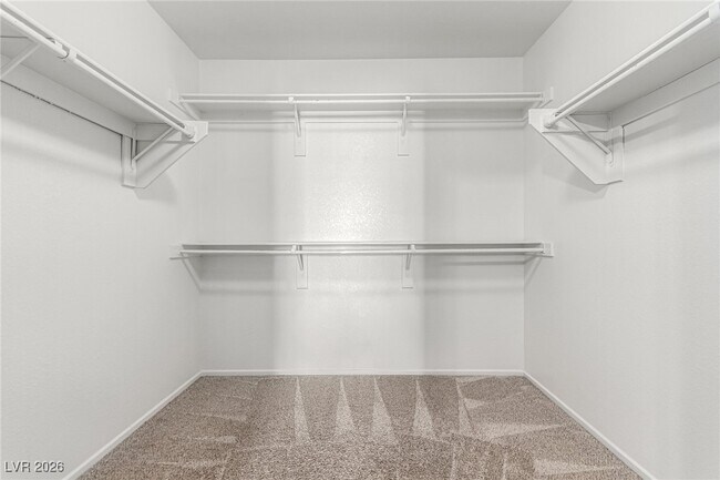 Building Photo - 9207 Onesto Ave