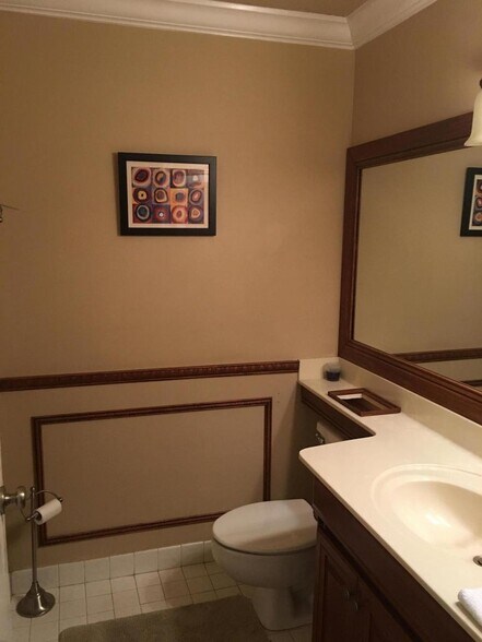 Building Photo - 1760 Shoreside Cir