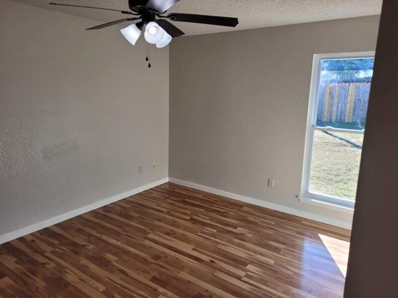 Building Photo - 1608 Bobby Lee Dr