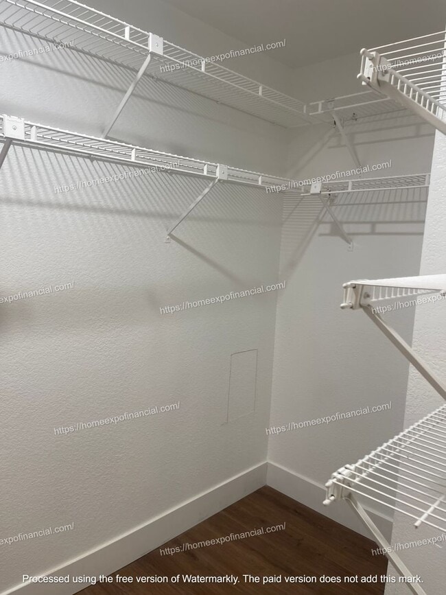 Building Photo - Nice Home For Rent