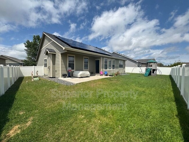 Building Photo - 6515 Laramie St