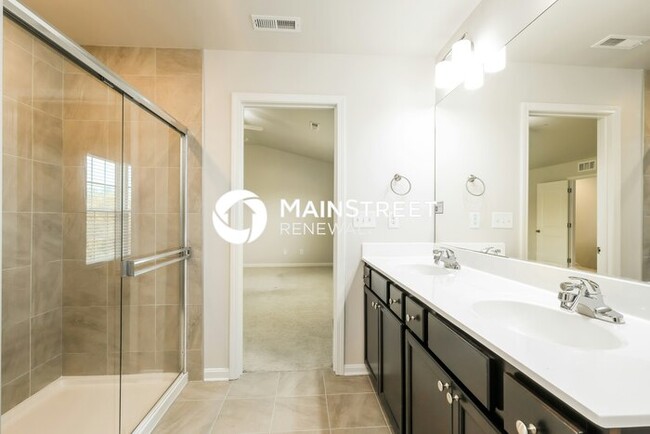 Building Photo - 7907 Cascade Falls Cove