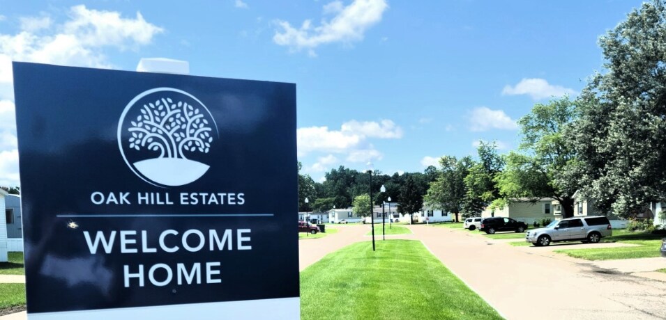 Building Photo - 17050 Coventry Ln