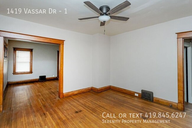 Building Photo - 1419 Vassar Dr