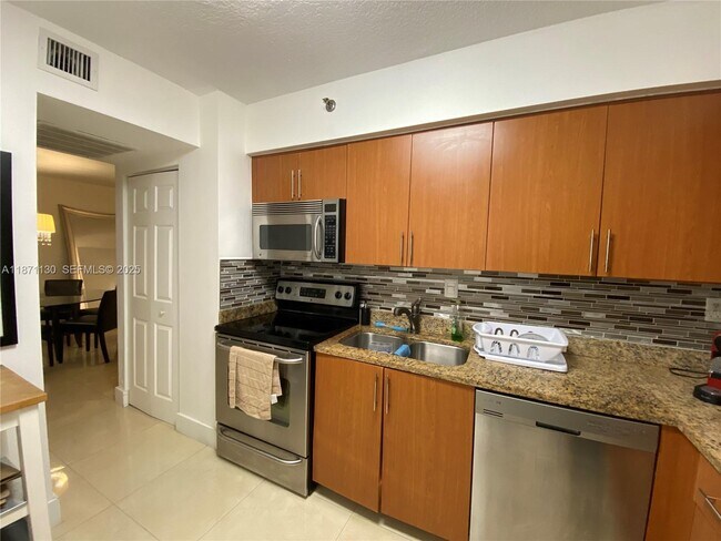 Building Photo - 3300 NE 192 St