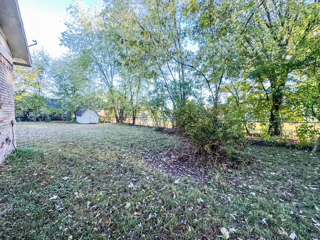 Building Photo - 3 bed/2 bath HOME w/ Garage! NOW LEASING! ...