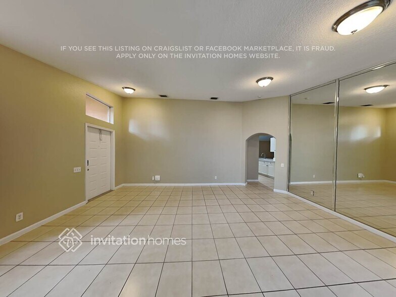 Building Photo - 11341 SW 21st St