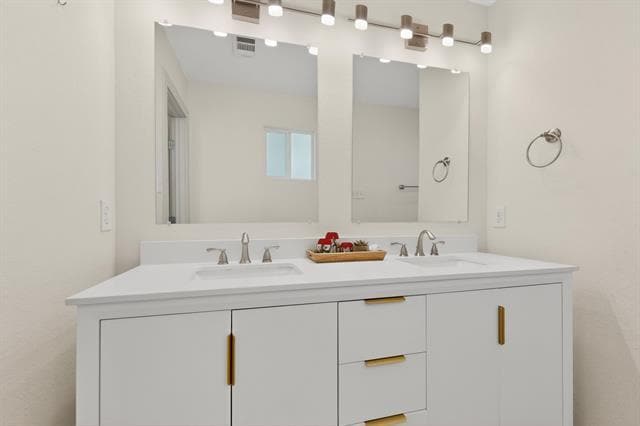 Building Photo - 10314 Baronne Cir