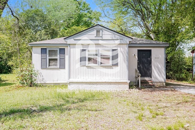 Building Photo - 209 Meadowdale Dr