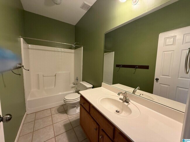 Building Photo - 1009 Castlemaine Way