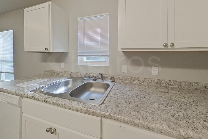 Building Photo - 108 Amber Mill Cir