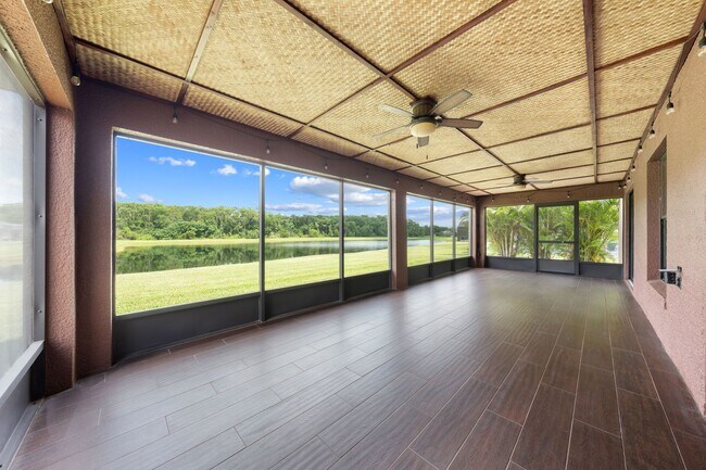 Building Photo - Charming 3 Bedroom 2 Bath Home - Sawgrass ...