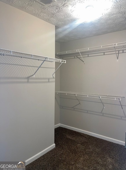 Building Photo - 299 Sheffield Chase