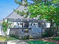 Building Photo - 10620 Point Lookout Rd