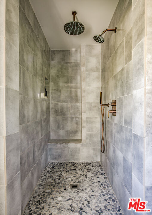 Building Photo - 2370 San Marco Dr