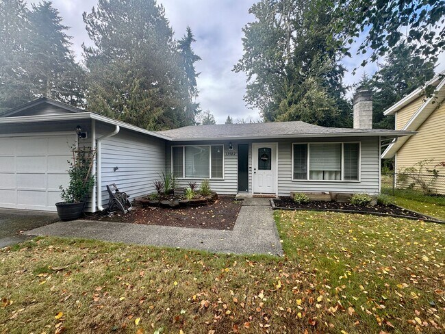 Building Photo - 2 Week Move In Special - 3 Bedroom, 2 Bath...
