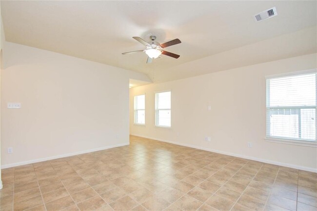 Building Photo - 2131 Tandy Park Way