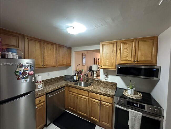 Building Photo - 8600 SW 133rd Avenue Rd