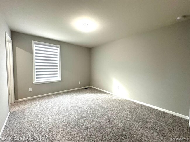 Building Photo - 49477 Hummel Dr