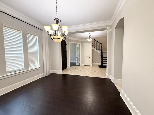Building Photo - 5711 Stern Springs Ln