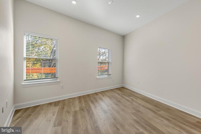 Building Photo - 511 Gorgas Ln