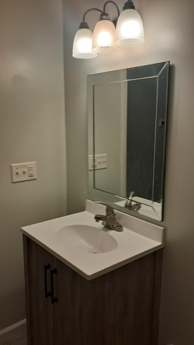 Building Photo - 624 Washington St