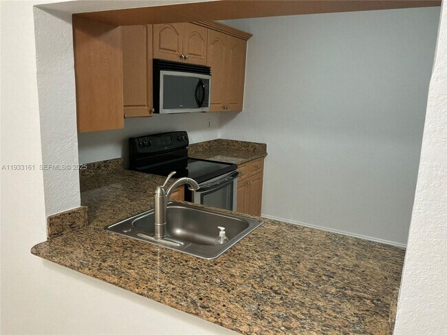 Building Photo - 6051 10th Ave N