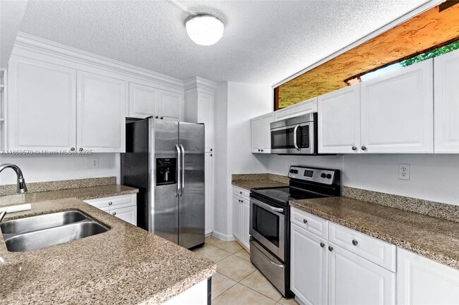Building Photo - 8099 Severn Dr