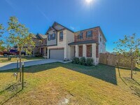 Building Photo - 121 Outlaw Dr