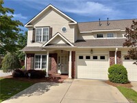Building Photo - 346 Coverly Square