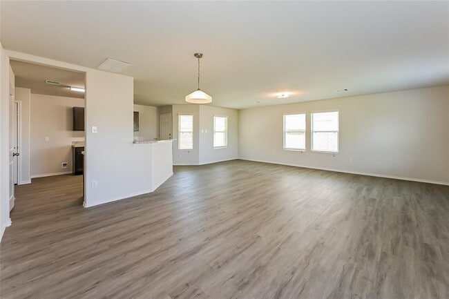 Building Photo - 8802 Doris Oaks Cir