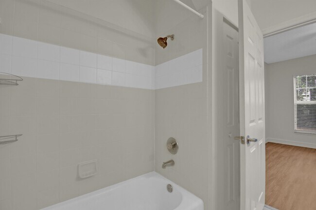 Building Photo - 35111 Harbour Vista Cir