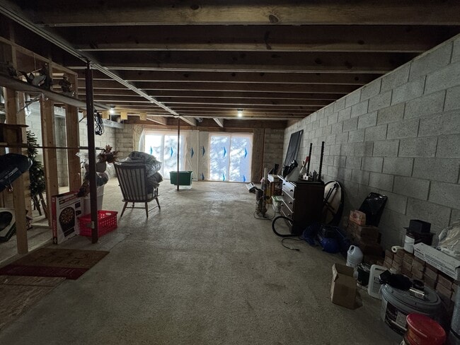 Building Photo - N. N Townline Rd