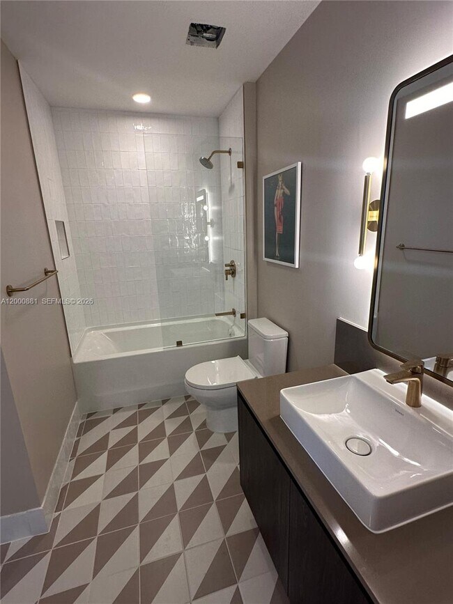 Building Photo - 159 NE 6th St