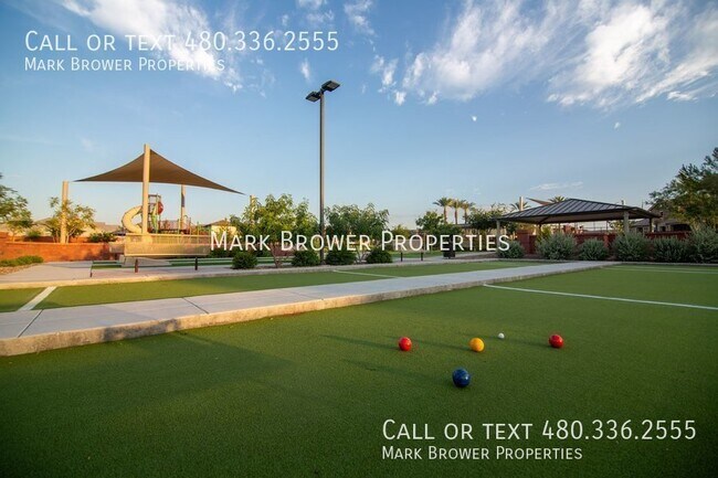 Building Photo - 2268 S Henry Ln