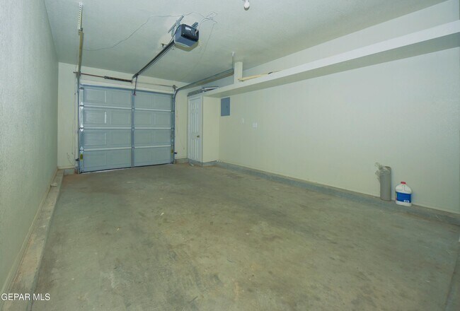 Building Photo - 5016 Conley Rd