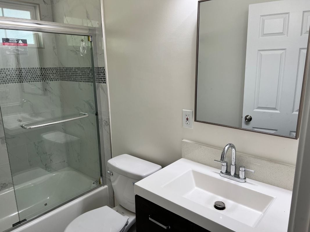 Building Photo - 18414 Horst Ave