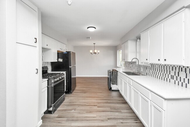 Building Photo - 9622 Vilven Ln