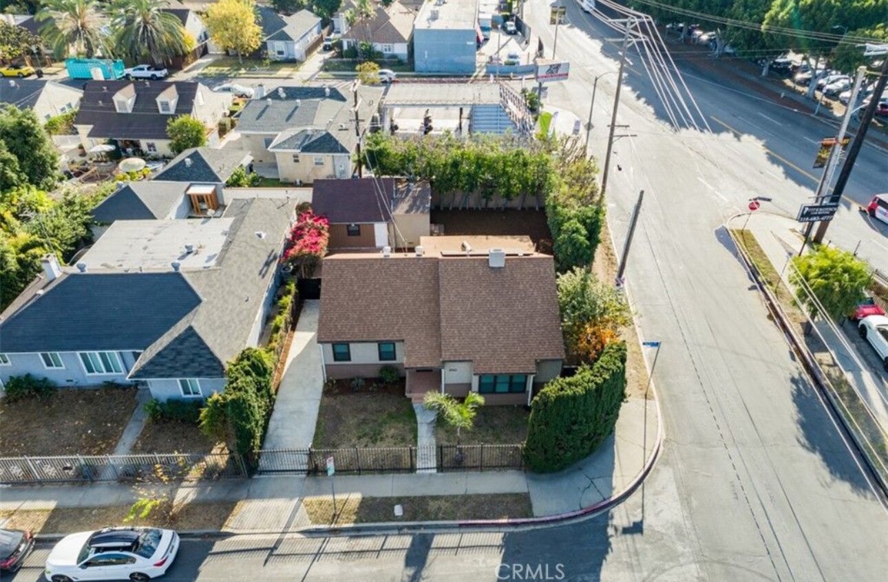 Building Photo - 8960 Helms Pl