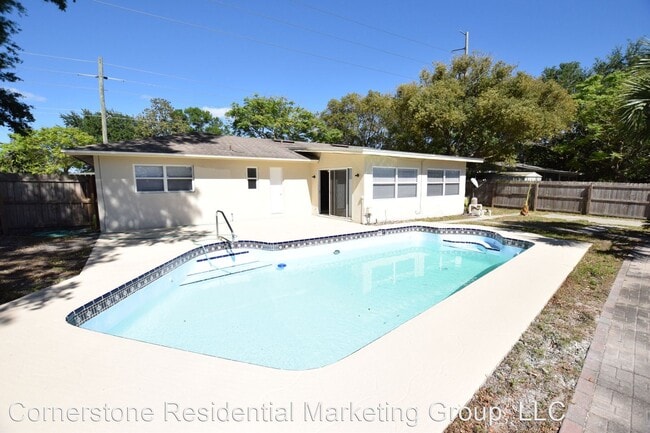 Building Photo - 3 br, 2 bath House - 2320 Lake Helen Ostee...