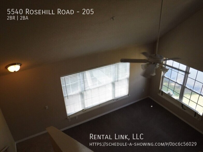 Building Photo - 5540 Rosehill Rd