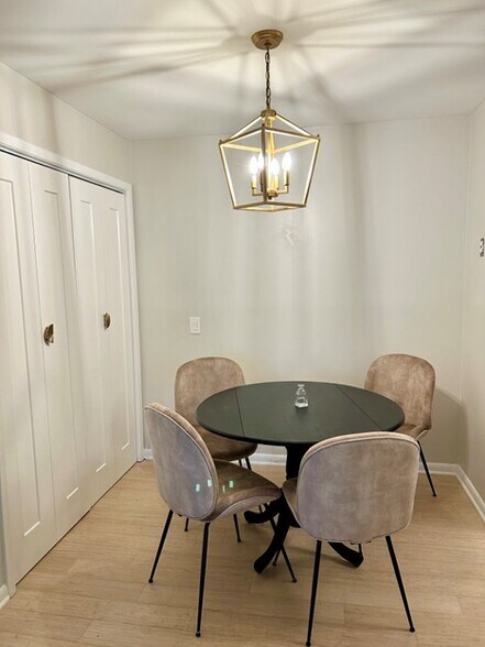 Building Photo - 3207 Heathstead Pl