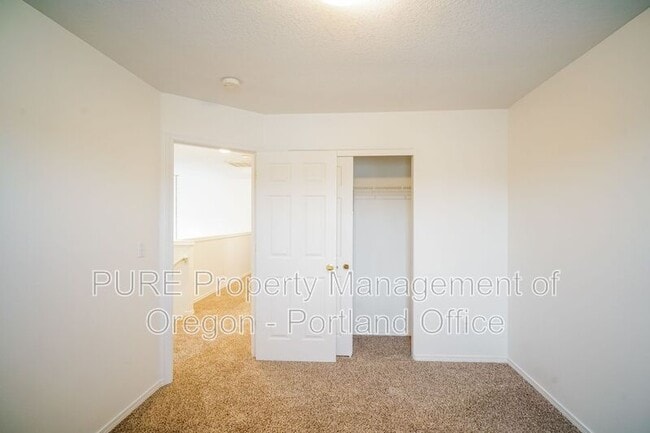 Building Photo - 16215 SW Blue Goose Ln