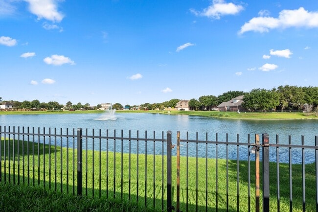 Building Photo - 25218 Lockspur Dr